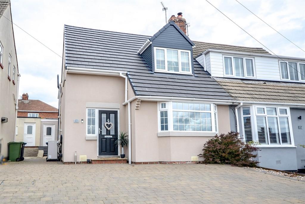 Midhurst Avenue, South Shields 4 bed semidetached house for sale £