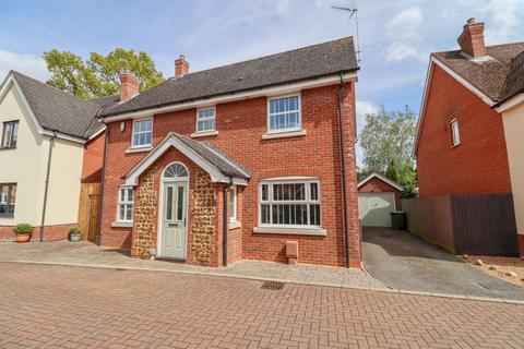 4 bedroom detached house for sale, Deas Road, South Wootton, King's Lynn, PE30