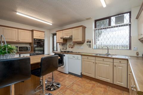 536 Plodder Lane, Farnworth, Bolton, BL4 0LA