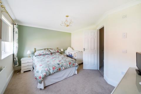 8 Boyton Close, Coate, Swindon, SN3 6BP