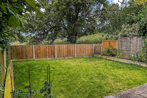 4 bedroom link detached house for sale, Bankfields, Headcorn, Ashford, Kent