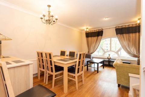 2 bedroom terraced house to rent, Hawke Place, Canada Water, London, SE16