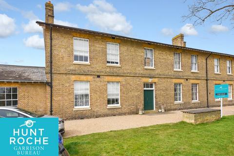27 Horseshoe Crescent, Shoeburyness, Southend-on-sea, SS3 9WL