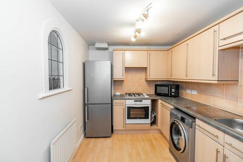 8/6 Mitchell Street, Edinburgh, EH6 7BD