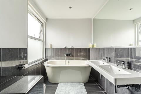 9 Cambridge Road, Worthing, BN11 1XD