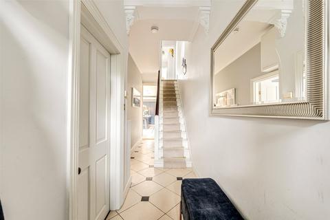 9 Cambridge Road, Worthing, BN11 1XD