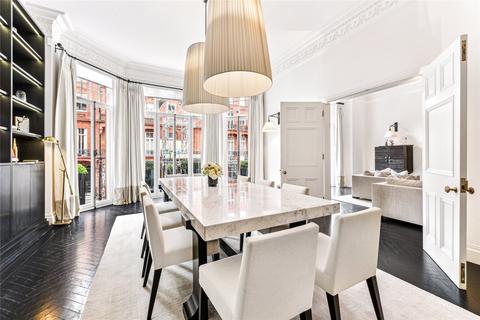 3 bedroom apartment to rent, Pont Street, London, SW1X