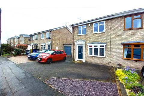 3 bedroom semi-detached house to rent, Ferndown Drive, Clayton, Newcastle-under-Lyme, ST5