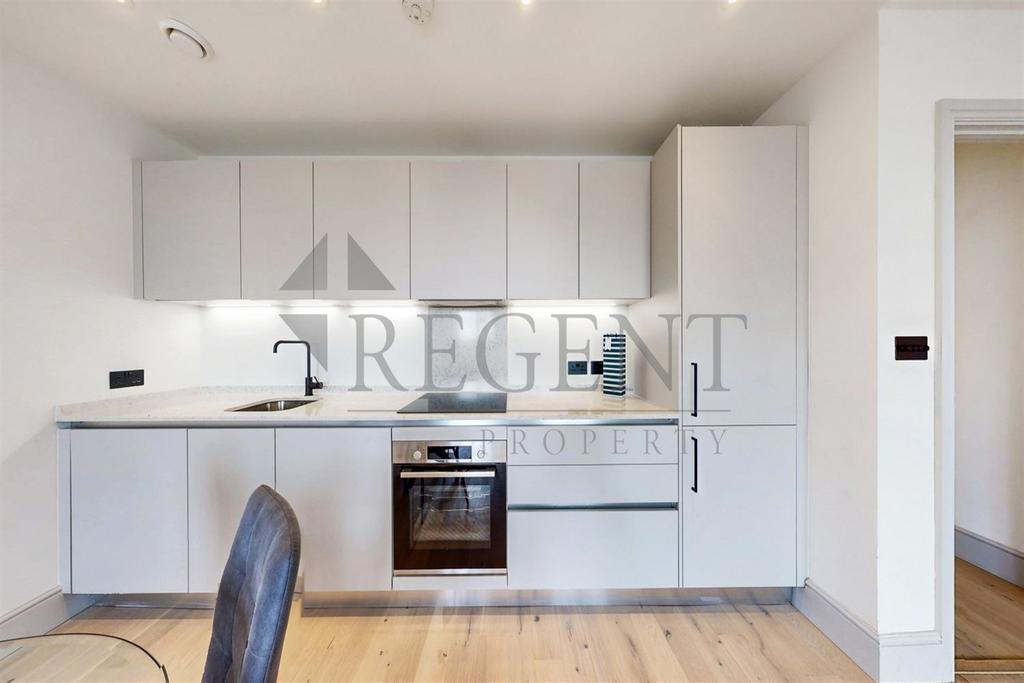 Apartment in London - More