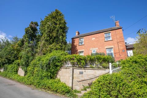 3 bedroom detached house for sale, Bourne Lane, Brimscombe