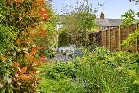 2 bedroom cottage for sale, Aylesbury,  Buckinghamshire,  HP22