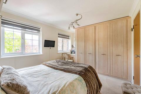 1 bedroom flat for sale, Mayford Close, Beckenham, BR3