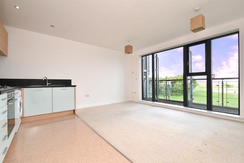 2 bedroom maisonette for sale, Skylark Avenue Greenhithe DA9