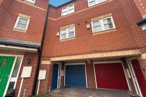 3 bedroom townhouse for sale, Longford Street, Derby, DE22