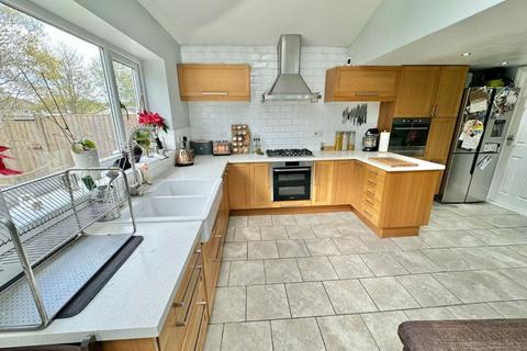 54 Delrene Road, Shirley, Solihull, B90 2HL