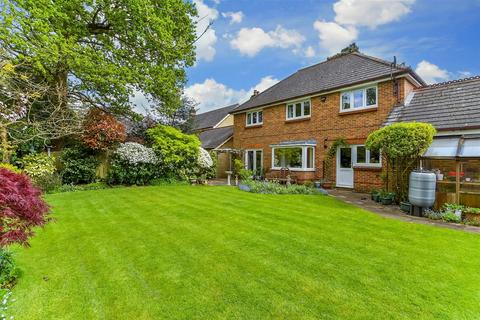 5 bedroom detached house for sale, Postmill Close, Croydon, Surrey