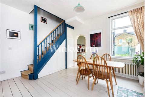 2 bedroom terraced house for sale, Thackeray Avenue, London, N17