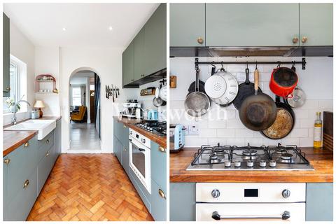 96 Thackeray Avenue, London, N17 9EA
