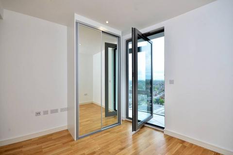 1 bedroom flat to rent, Great West Quarter, Brentford, TW8
