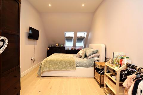 1 bedroom flat for sale, Albert Drive, Woking GU21