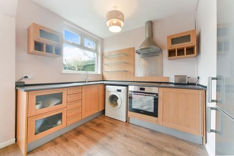 1 bedroom maisonette for sale, Hook Rise North, Surbiton KT6