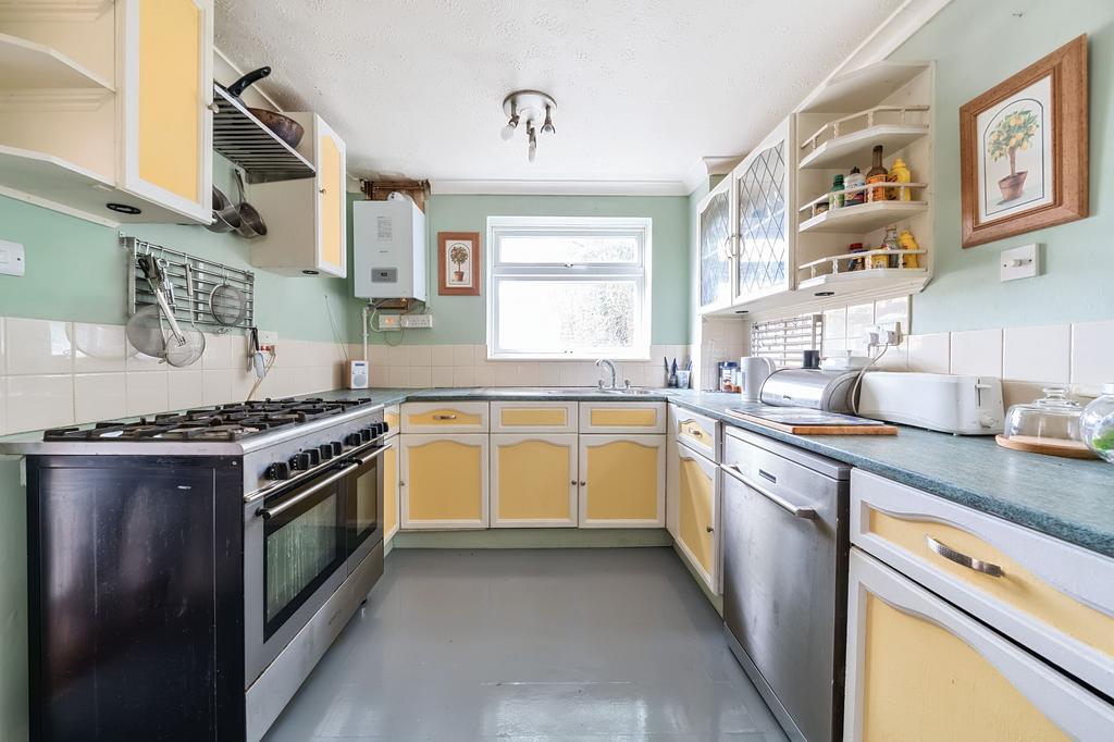 Way, Billingshurst, RH14 4 bed detached house for sale £475,000