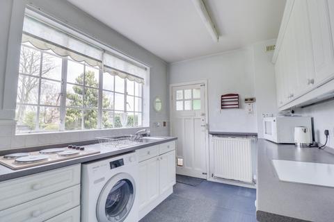 34 Westgate, Guiseley, Leeds, LS20 8HL