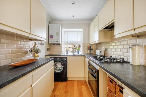 1 bedroom flat for sale, Manor Vale, Brentford, TW8