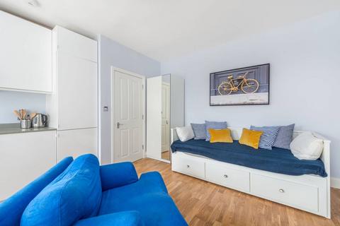 1 bedroom flat to rent, Pembridge Gardens, Notting Hill Gate, London, W2