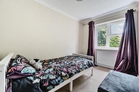 4 bedroom end of terrace house for sale, Purley on Thames,  Berkshire,  RG8