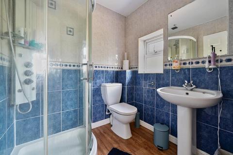 4 bedroom end of terrace house for sale, Purley on Thames,  Berkshire,  RG8