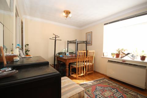 1 bedroom flat for sale, Elmore Close, Wembley, Middlesex HA0