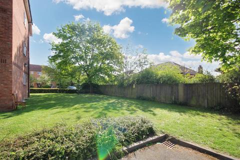 1 bedroom flat for sale, Elmore Close, Wembley, Middlesex HA0