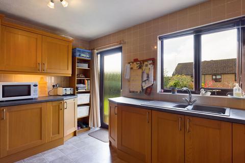 5 Whaddon Close, Northampton, NN4 9XS