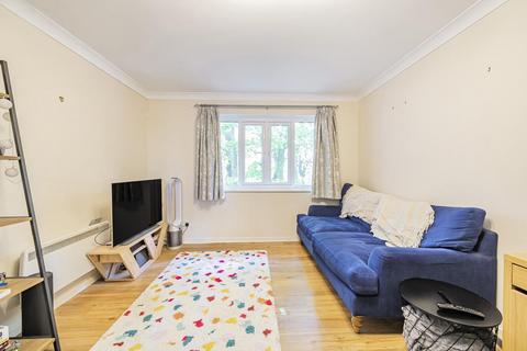 1 bedroom flat for sale, Hillbury Road, Balham