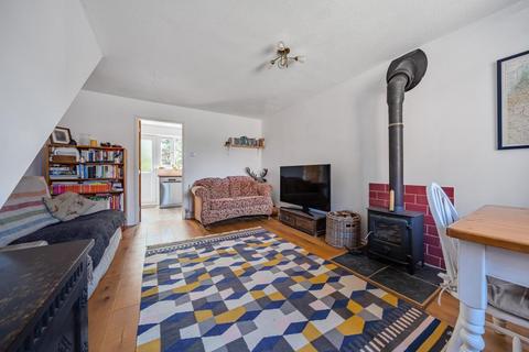 220 Manor Road, Witney, OX28 3ST