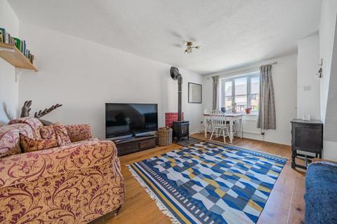 220 Manor Road, Witney, OX28 3ST