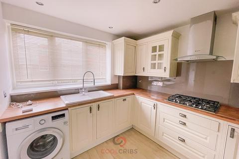 3 bedroom flat to rent, Cherry Close, London  NW9