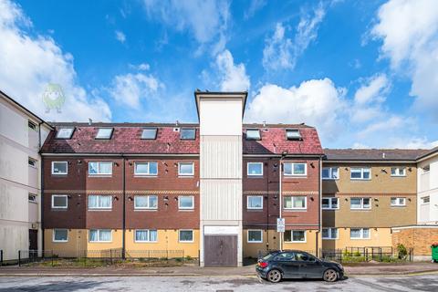1 bedroom flat for sale, Hay Close, Stratford, London, E15
