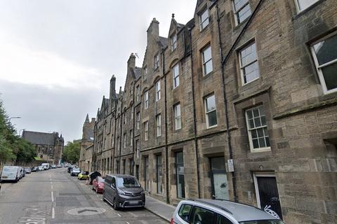 3 bedroom flat to rent, 15, Kings Stables Road, Edinburgh, EH1 2JY