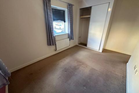 2 bedroom ground floor flat to rent, Coppetts Road, London, N10