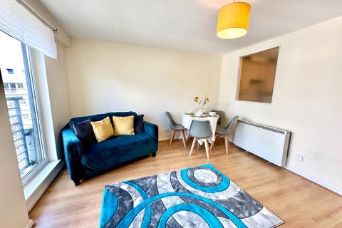 2 bedroom flat to rent, Wallace Street, Tradeston, Glasgow, G5