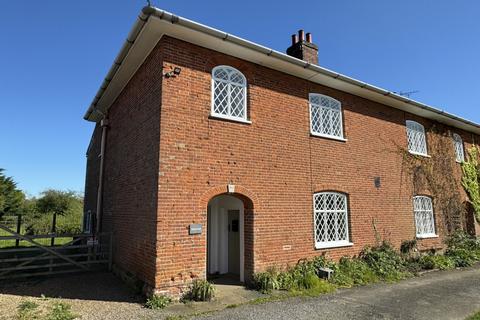 3 bedroom house to rent, Hall Farm House (North End), Marlesford, IP13
