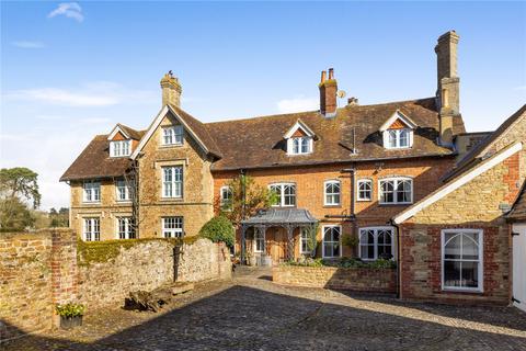 6 bedroom semi-detached house for sale, The Street, Frensham, Farnham, Surrey, GU10