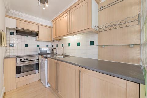 1 bedroom flat to rent, Hilton House, Craven Hill Gardens, Bayswater, London, W2