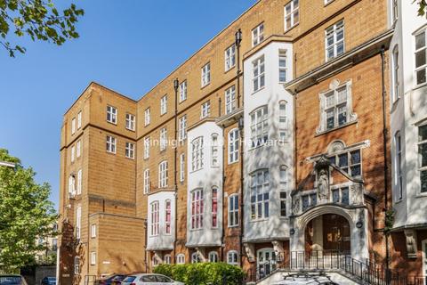 3 bedroom apartment to rent, Cormont Road London SE5