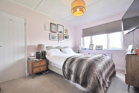 3 bedroom end of terrace house for sale, Faringdon Avenue, bromley BR2