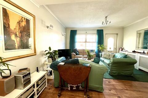 2 bedroom end of terrace house for sale, Longfellow Road, Worcester Park, Surrey. KT4 8BB