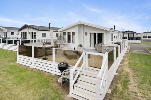 2 bedroom lodge for sale, New Beach Holiday Park, Hythe Road, Romney Marsh, Kent, TN29