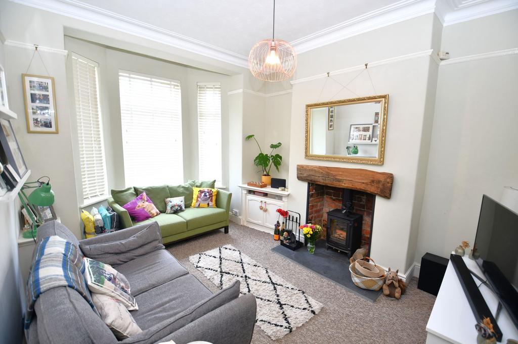 Light Oaks Road, Salford, M6 2 bed end of terrace house for sale £240,000